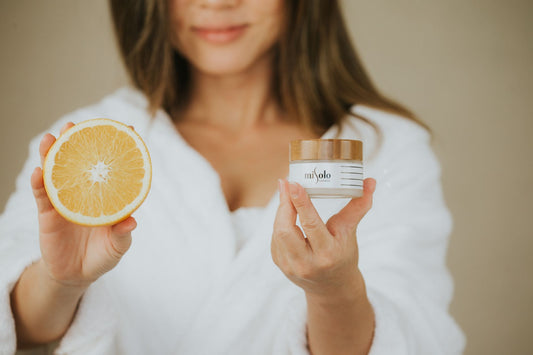 Vitamine C fraîche en poudre ou sérum classique ?