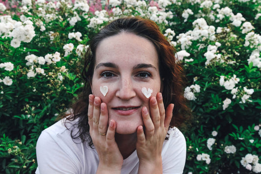 Routine de soin visage au printemps : le guide complet