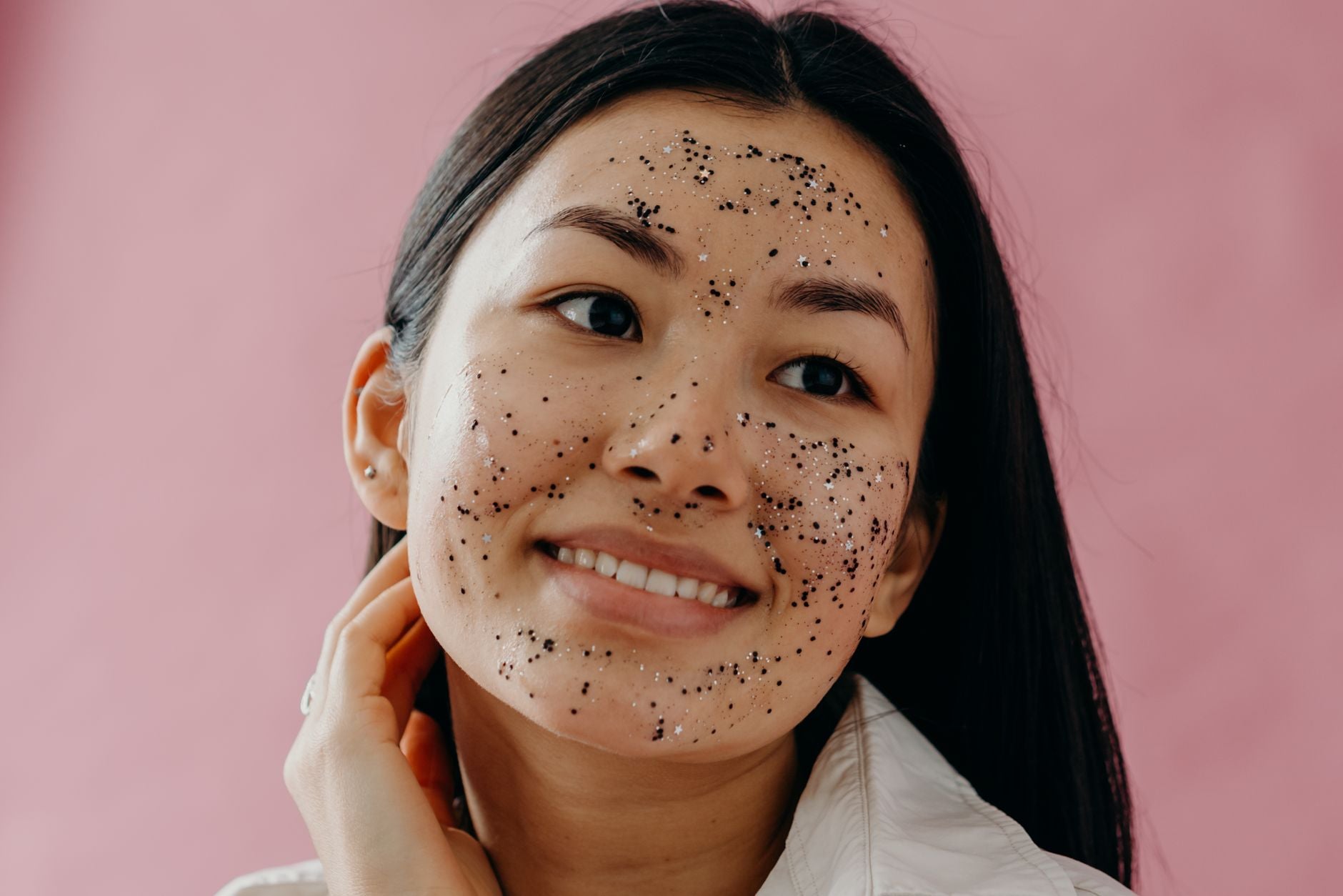 Exfoliation du visage : bien choisir son gommage ou peeling